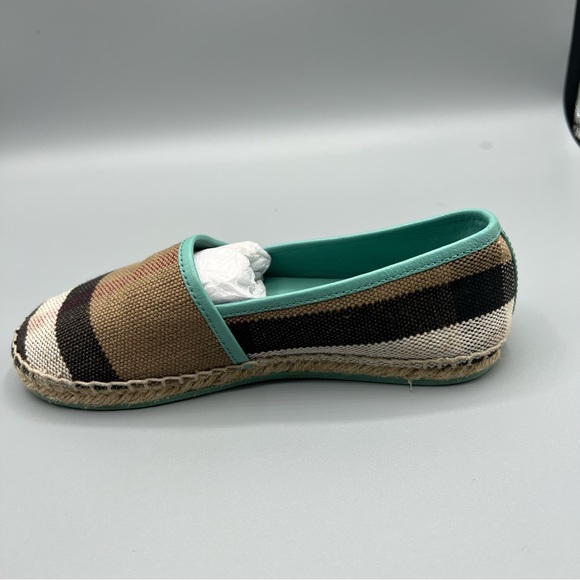 Burberry Kids Espadrilles Girls comfortable Shoes Beige and blue size 30 - Picture 10 of 14